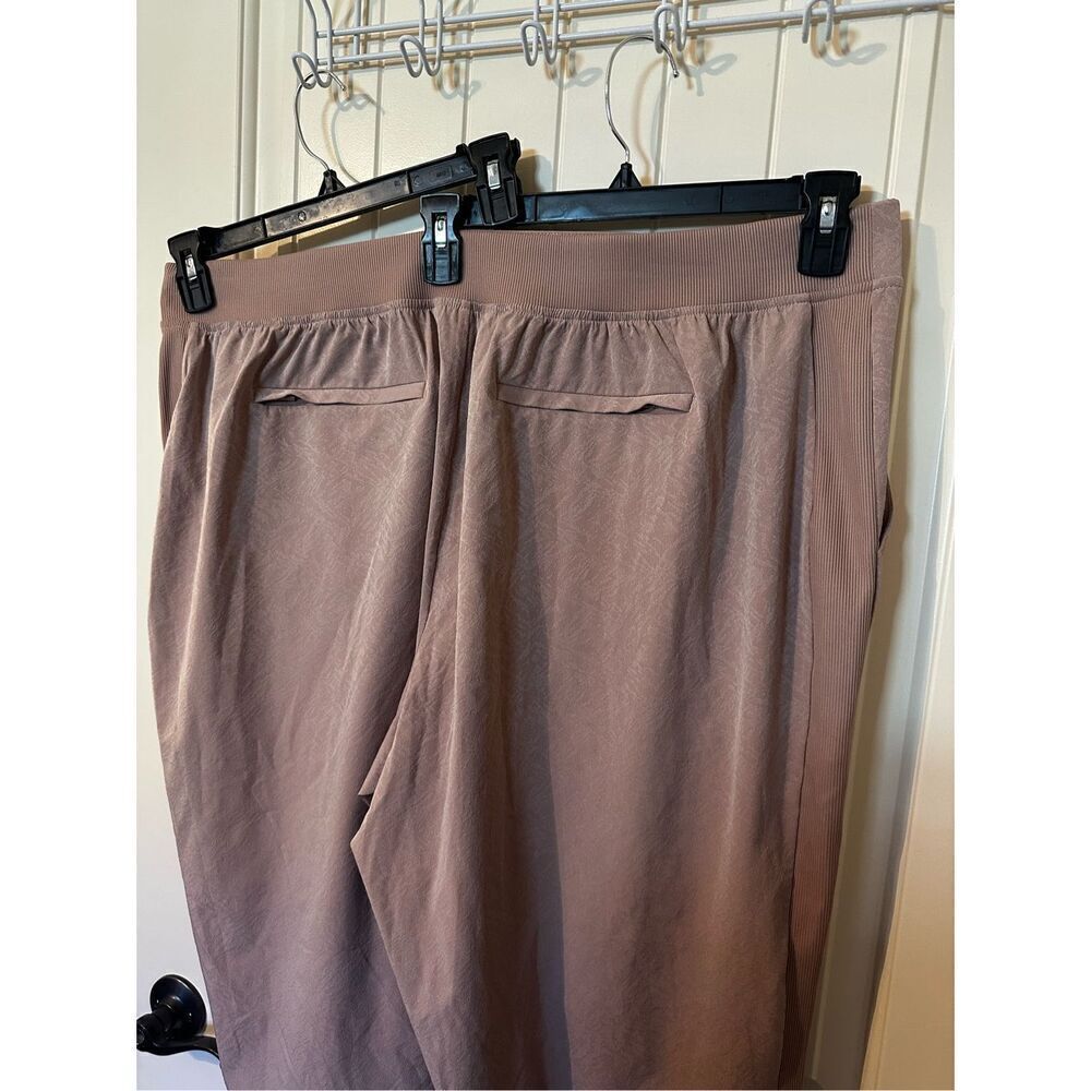 Athleta Brooklyn Mid Rise Textured Ankle Pants Women Size 24 Pink 982287 - Picture 11 of 15